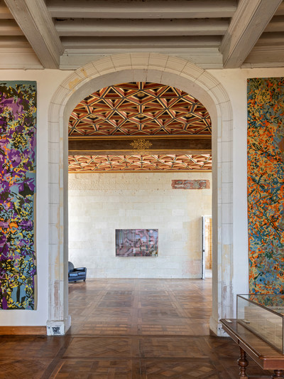 La Bohemienne Endormie, après Raffray, d'après Rousseau (solo show), Chateau d'Oiron RMN, Plaines-et-Vallées (FR), Photographie Vincent Boutin, 2025 - © Guillaume Linard-Osorio