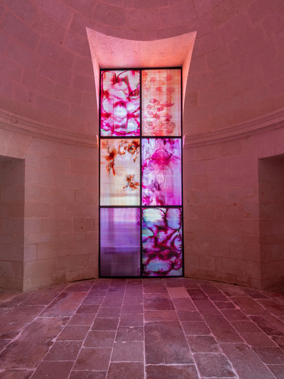 Screen as performance #3 (solo show), Chateau d'Oiron RMN, Plaines-et-Vallées (FR), Photographie Vincent Boutin, 2025 - © Guillaume Linard-Osorio