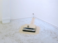Under construction (solo show), Galerie Magda Danysz, Paris (FR), 2008 - © Guillaume Linard-Osorio