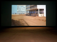 Os Candagos – La Chute (solo show), Espace croisé, Roubaix (FR), Commissariat Mo Gourmelon, 2011 - © Guillaume Linard-Osorio