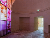 Screen as performance #3 (solo show), Chateau d'Oiron RMN, Plaines-et-Vallées (FR), Photographie Vincent Boutin, 2025 - © Guillaume Linard-Osorio