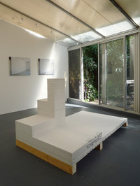 Le Quelconque et le Divin (solo show), Galerie HO, Marseille (FR), 2009 - © Guillaume Linard-Osorio