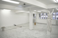 Under construction (solo show), Galerie Magda Danysz, Paris (FR), 2008 - © Guillaume Linard-Osorio