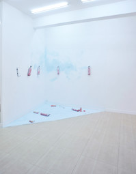 Under construction (solo show), Galerie Magda Danysz, Paris (FR), 2008 - © Guillaume Linard-Osorio