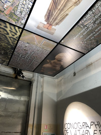Iconographie de la table rase, Structure aluminium, textile PVC backlite, polycarbonate alvéolaire, 1200 × 1150 cm, 2021 - © Guillaume Linard-Osorio